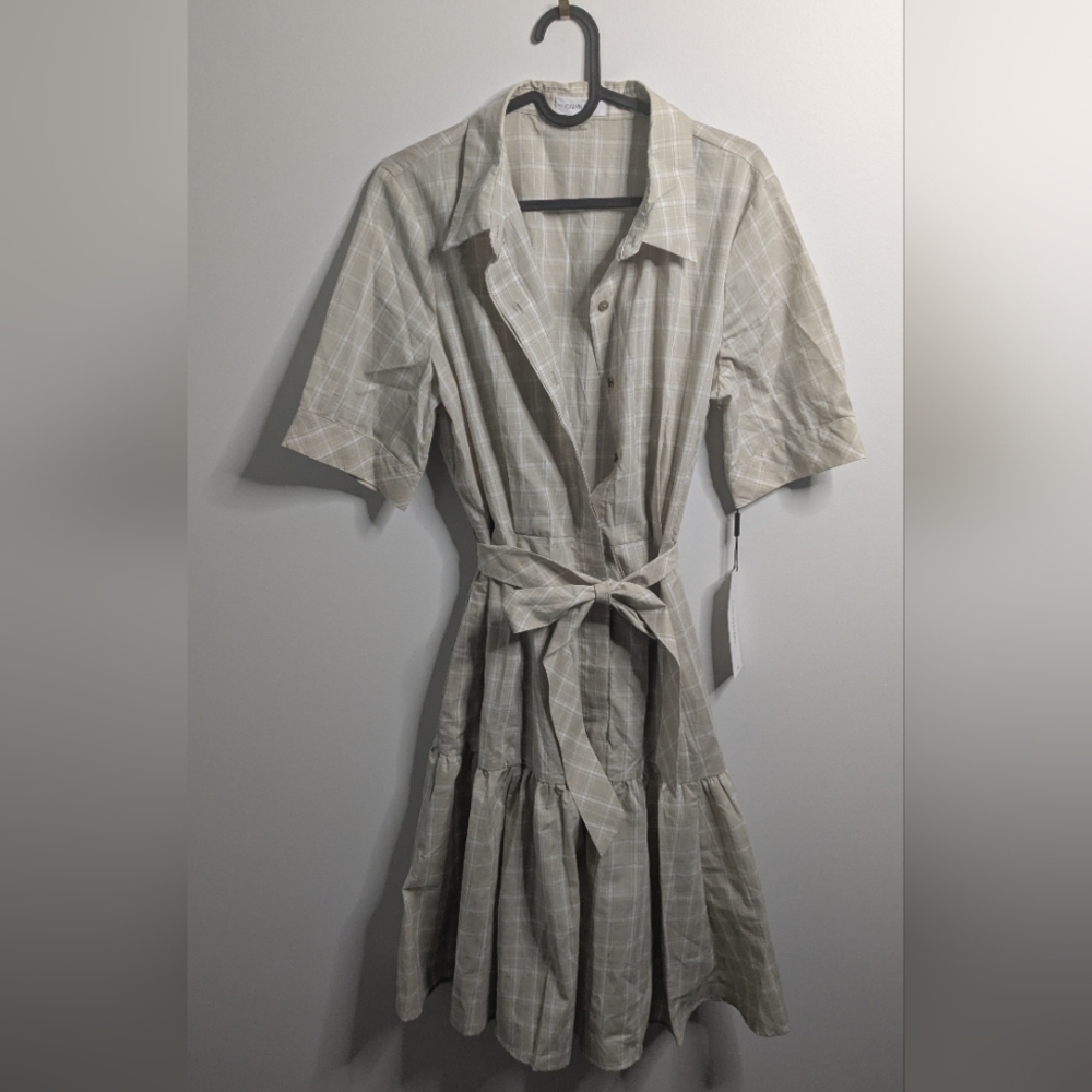 Calvin Klein size 10 Short Sleeve Cotton Blend Dress - Beige/White